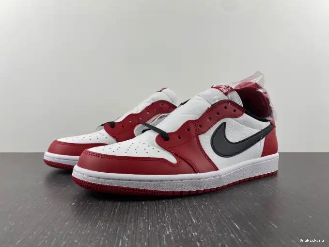 One Kick Air Chicago Retro 1 705329-600 Low Jordan 0621